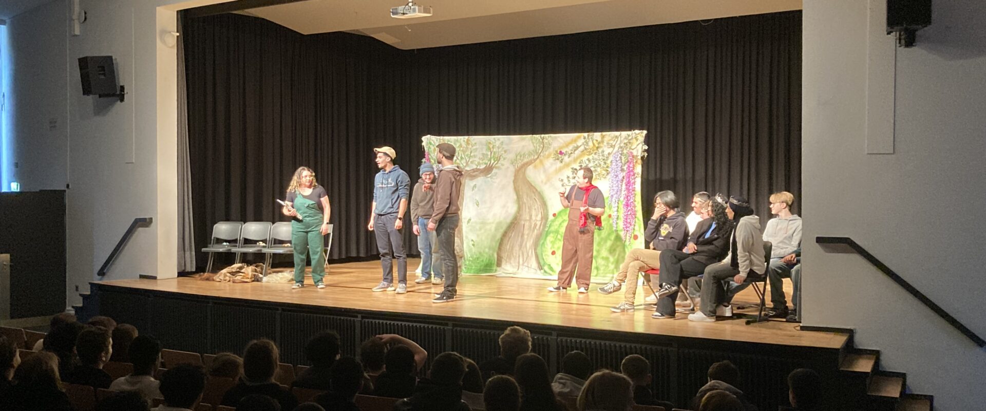 Begeisterndes Theater: Schüler als Schauspieler