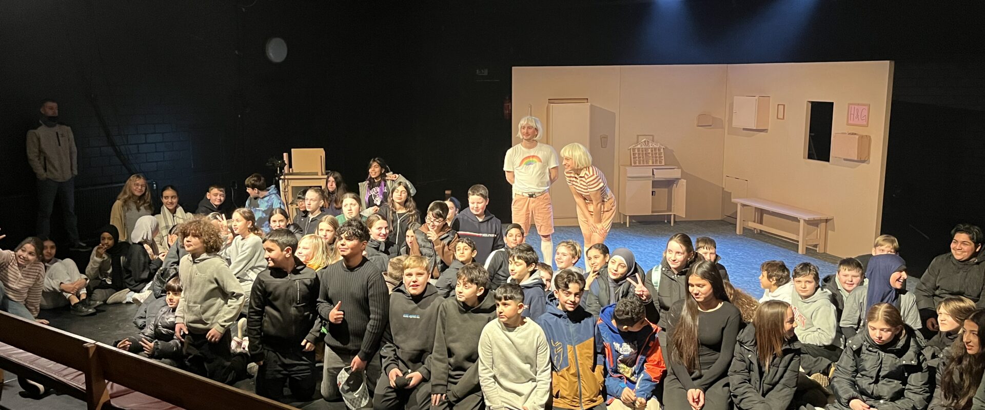 Schule und Bühne: Teil 2 – „Theaternetzwerk für junge Menschen”